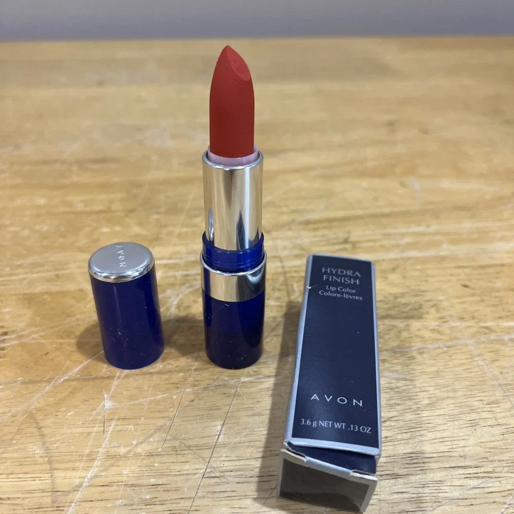 Avon Hydra Finish‎ Lip Color Cherry Lipstick .13 oz. NOS